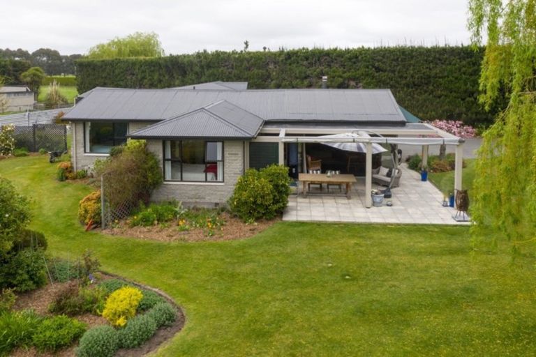 Photo of property in 126 Johnstone Street, Tinwald, Ashburton, 7774