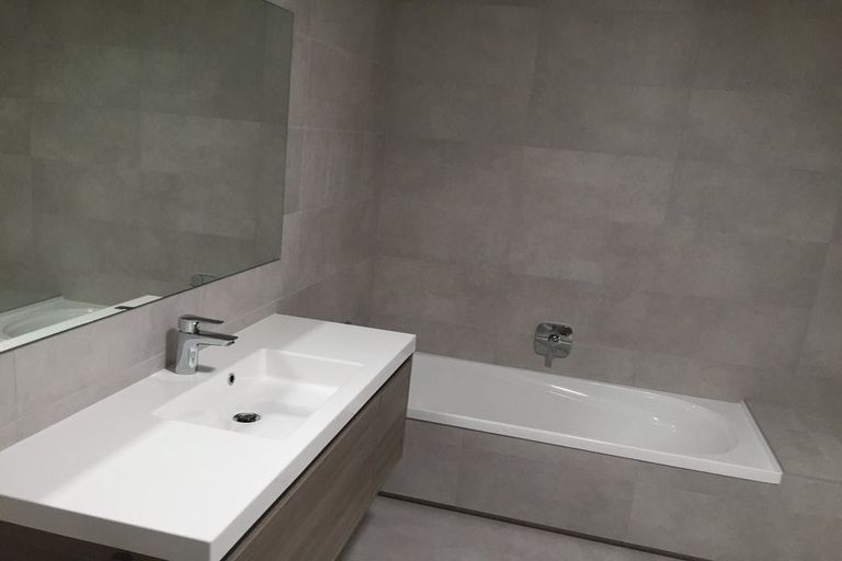 Photo of property in 92 Matairangi Avenue, Totara Heights, Auckland, 2105