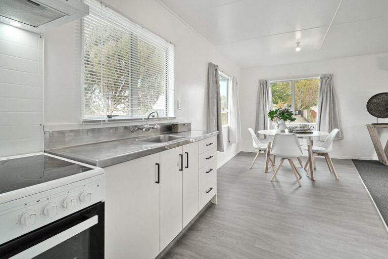Photo of property in 46 Cartier Crescent, Flaxmere, Hastings, 4120