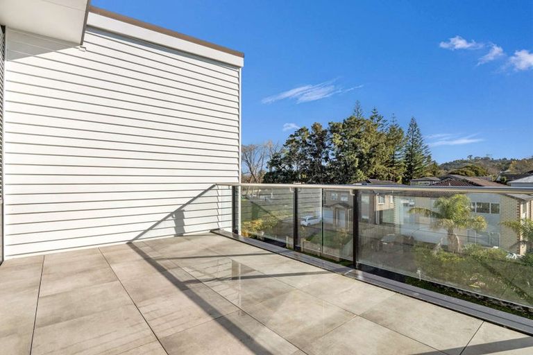 Photo of property in 17/11 Carlos Drive, Flat Bush, Auckland, 2016