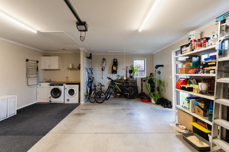 Photo of property in 35 Irwin Logan Drive, Mosgiel, 9024