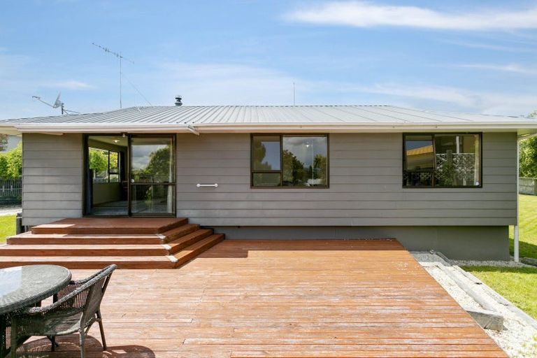 Photo of property in 6 Holland Grove, Richmond Heights, Taupo, 3330