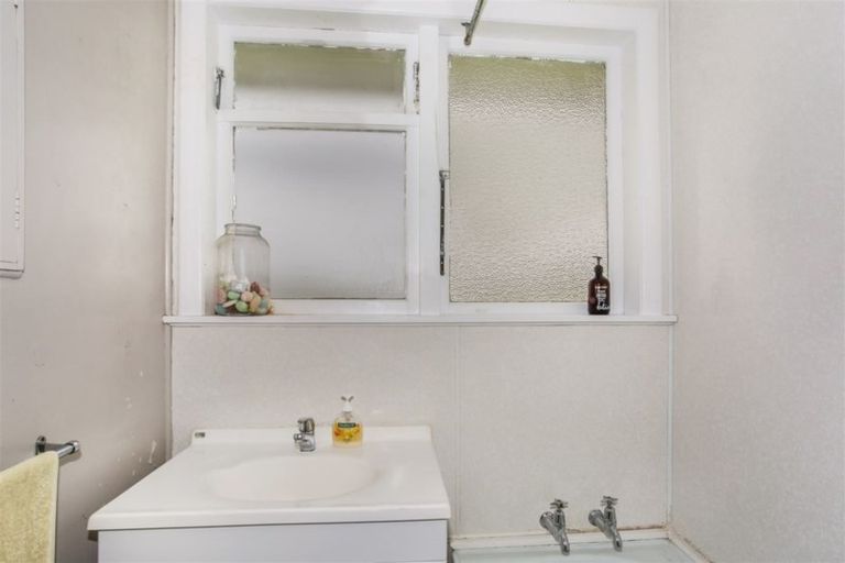 Photo of property in 4 Tainui Street, Meremere, Mercer, 2474