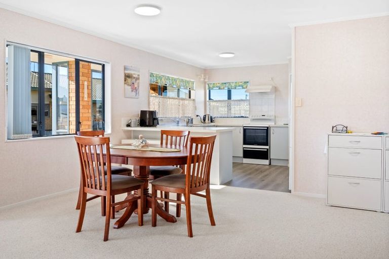 Photo of property in 20 Elm Place, Tikipunga, Whangarei, 0112