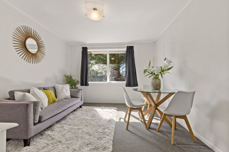 Photo of property in 29c Mark Road, Mount Albert, Auckland, 1025