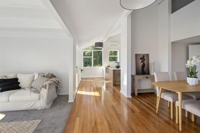 Photo of property in 249 Cannon Hill Crescent, Mount Pleasant, Christchurch, 8081