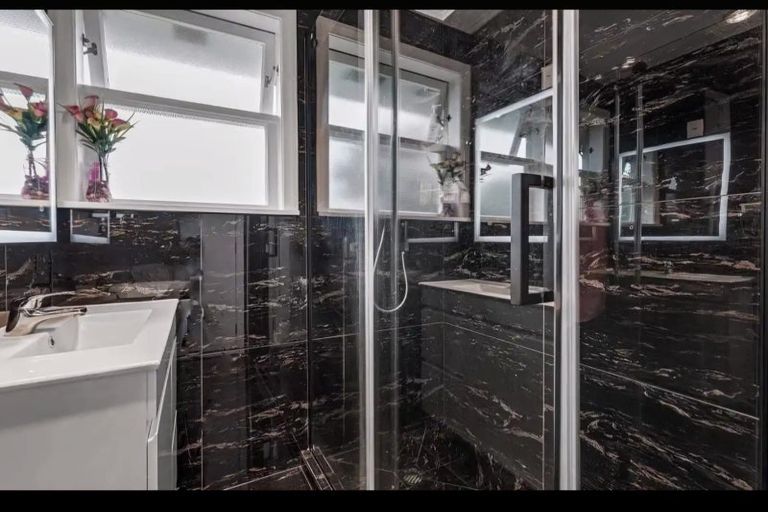 Photo of property in 11a Ellen Street, Manurewa East, Auckland, 2102