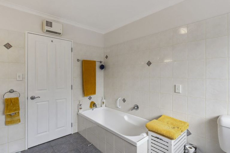 Photo of property in 3 Brookfield Place, Paraparaumu, 5032