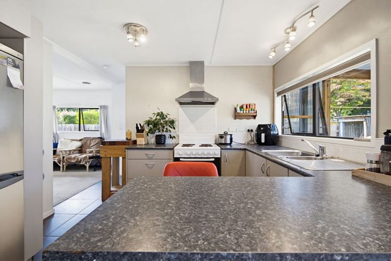 Photo of property in 2/1 Glengarry Place, Hilltop, Taupo, 3330