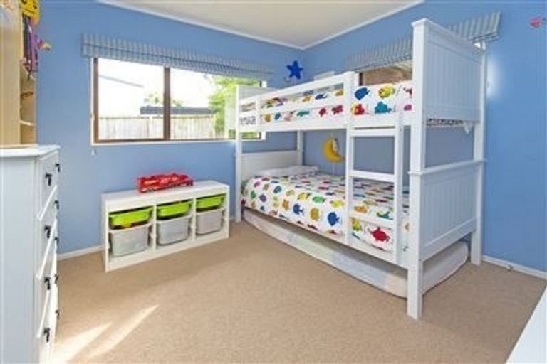 Photo of property in 47a Matai Road, Stanmore Bay, Whangaparaoa, 0932