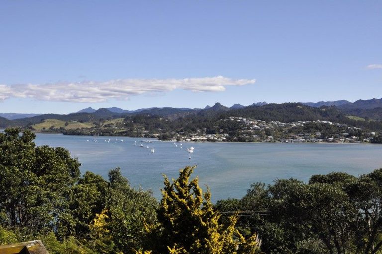 Photo of property in 176 Paku Drive, Tairua, 3508