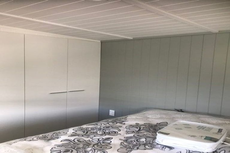 Photo of property in 12e Arrowsmith Road, Waitakere, Auckland, 0782