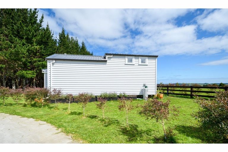 Photo of property in 361c Muriwai Valley Road, Muriwai, 0881