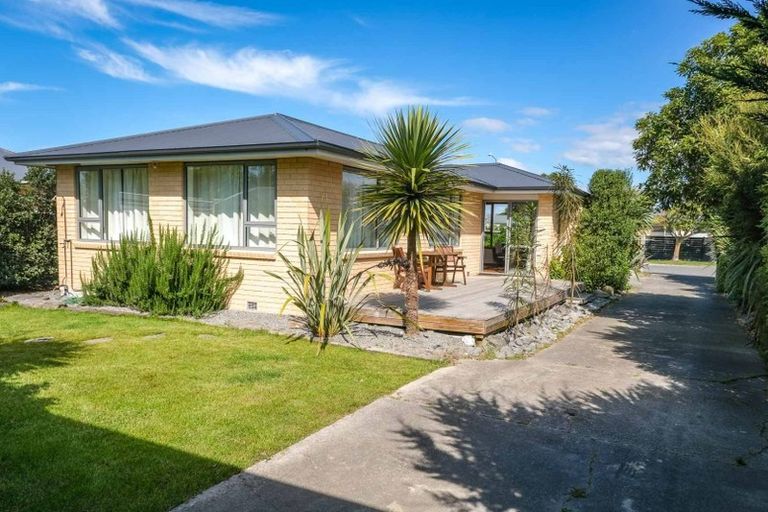 Photo of property in 15 Palmers Road, New Brighton, Christchurch, 8083