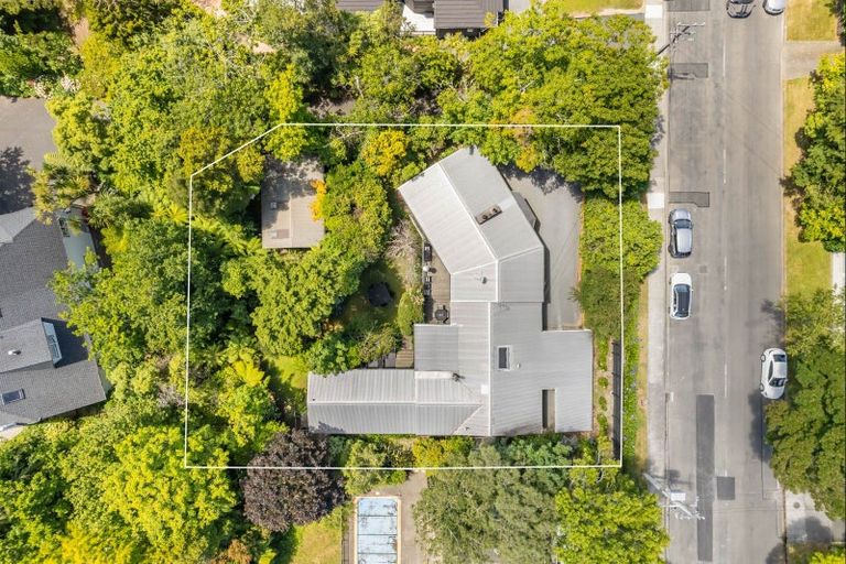 Photo of property in 9 Chatsworth Road, Silverstream, Upper Hutt, 5019