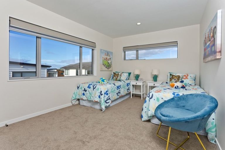 Photo of property in 4 Greenlink Rise, Long Bay, Auckland, 0630