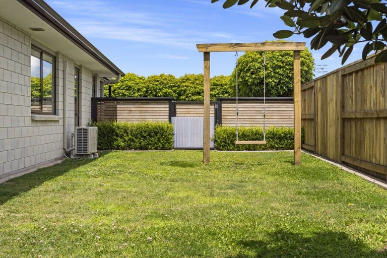 Photo of property in 87 Puhirake Crescent, Pyes Pa, Tauranga, 3112