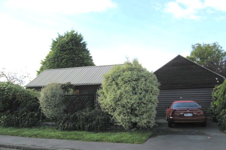 Photo of property in 1/24 Camelot Street, Ilam, Christchurch, 8041