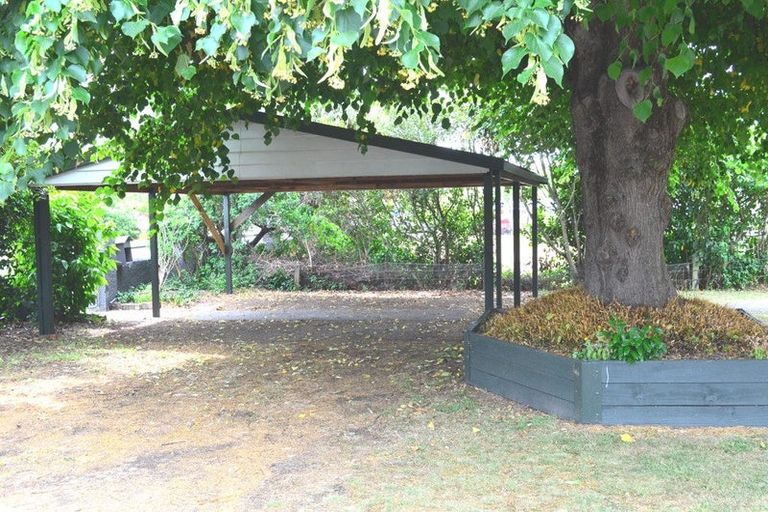 Photo of property in 7 Ruataniwha Street, Waipukurau, 4200