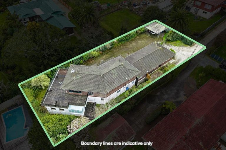 Photo of property in 4220a Great North Road, Glendene, Auckland, 0602