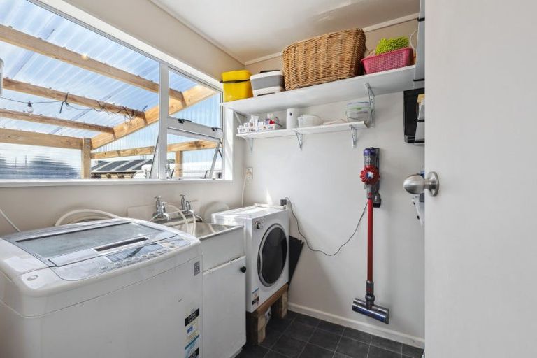 Photo of property in 36 Dixon Avenue, Hawera, 4610