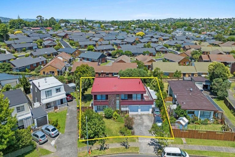Photo of property in 11 Hedge Row, Sunnyhills, Auckland, 2010