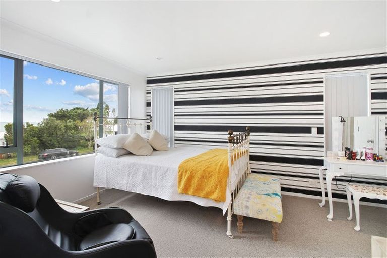 Photo of property in 7 Crispe Road, Clarks Beach, 2122