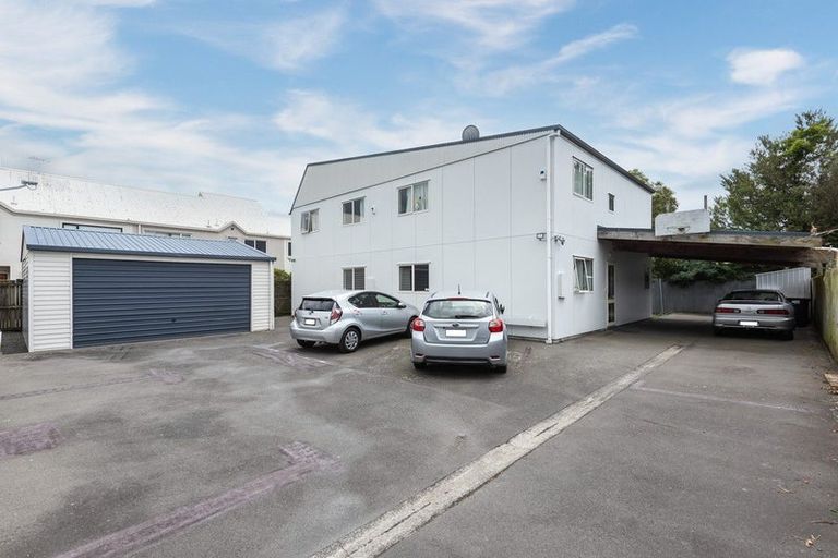 Photo of property in 2/91 Brockworth Place, Riccarton, Christchurch, 8011