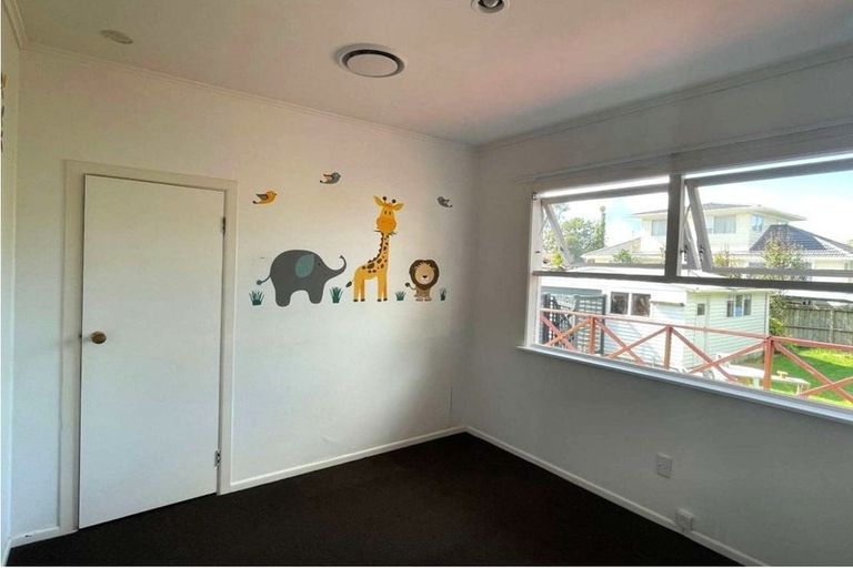 Photo of property in 43 Hilling Street, Titirangi, Auckland, 0604
