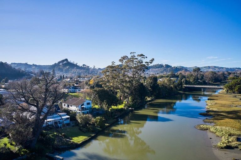 Photo of property in 18 Ash Street, Mangapapa, Gisborne, 4010