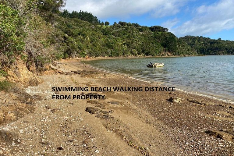 Photo of property in 114a Ranui Road, Karetu, 0283