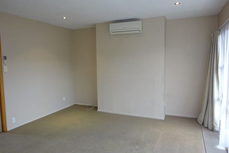 Photo of property in 2/254 Main Road North, Redwood, Christchurch, 8051