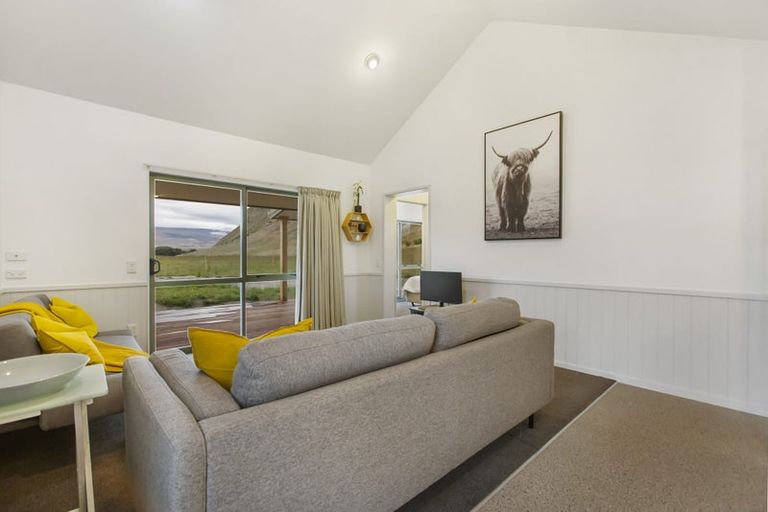Photo of property in 1061 Ardgour Road, Tarras, Cromwell, 9383