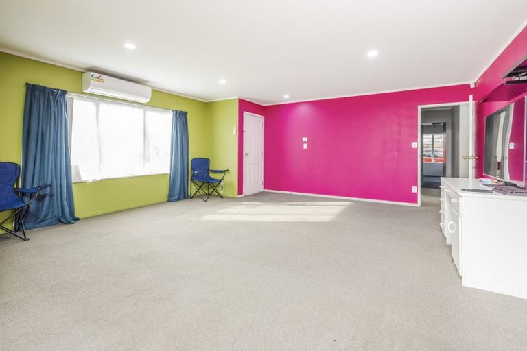 Photo of property in 5 Charisma Place, Randwick Park, Auckland, 2105