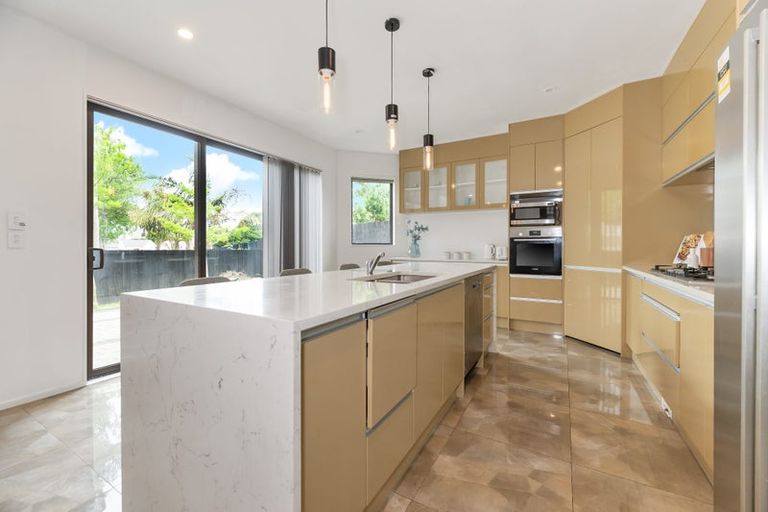 Photo of property in 74b Stamford Park Road, Mount Roskill, Auckland, 1041