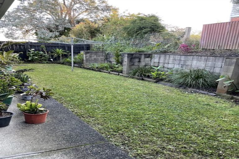 Photo of property in 4/1 Manuka Road, Bayview, Auckland, 0629