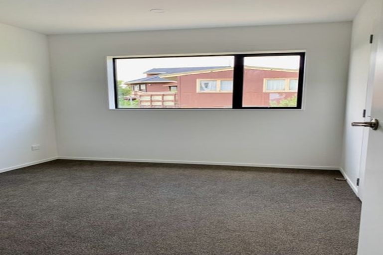 Photo of property in 7/6 South Pacific Place, Henderson, Auckland, 0612