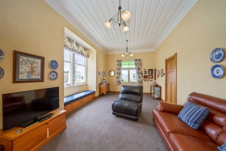 Photo of property in 7 George Street, Hawera, 4610