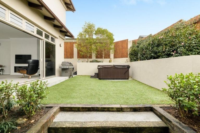 Photo of property in 162a Valley Road, Mount Maunganui, 3116