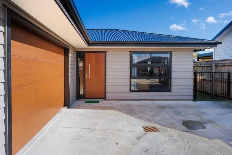 Photo of property in 9a Belvedere Crescent, Takaro, Palmerston North, 4412