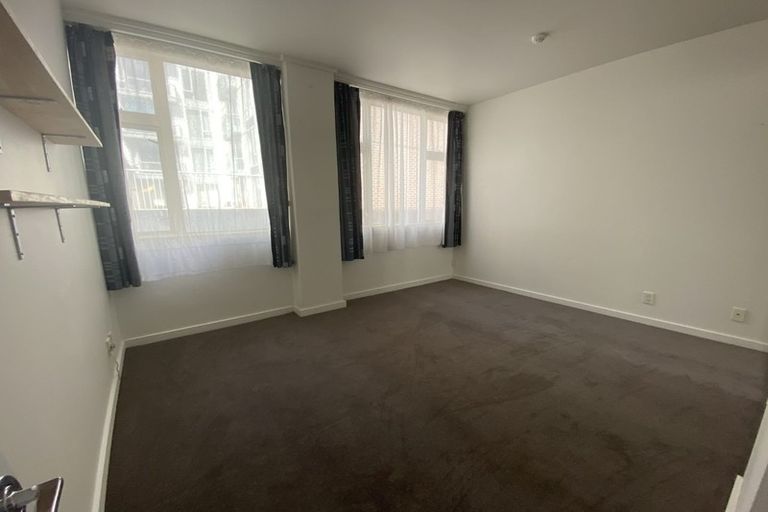 Photo of property in De Vere Apartments, 9/23 Tennyson Street, Te Aro, Wellington, 6011