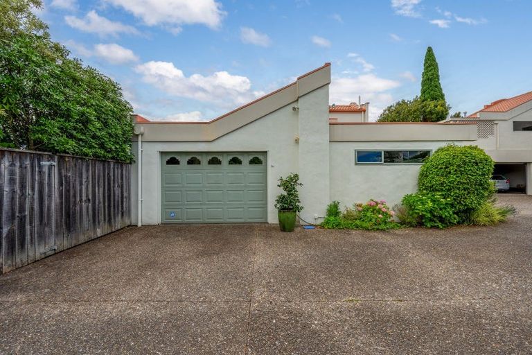Photo of property in 9a Chambers Street, Havelock North, 4130