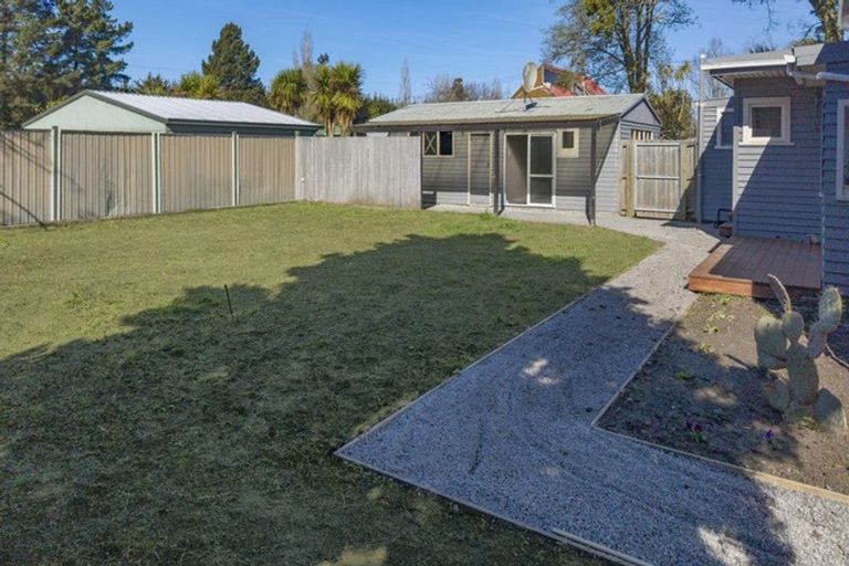 Photo of property in 29 Stalkers Road, Woodend Beach, Woodend, 7691