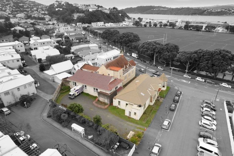 Photo of property in 44 Kilbirnie Crescent, Kilbirnie, Wellington, 6022