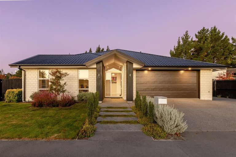 Photo of property in 53 Dunlops Crescent, Bottle Lake, Christchurch, 8083