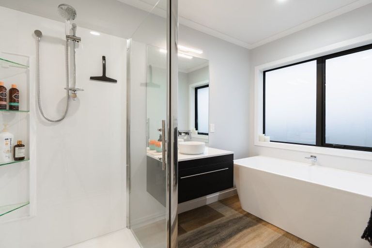 Photo of property in 16 Mccarthy Court, East Taieri, Mosgiel, 9024