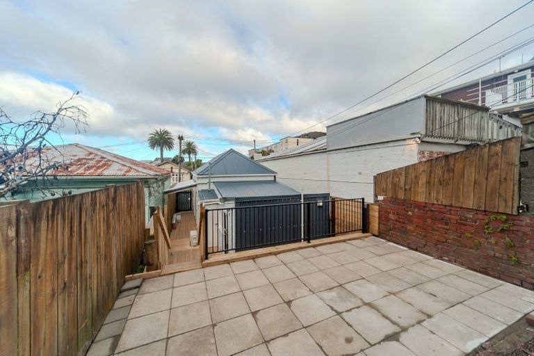 Photo of property in 12 Rolleston Street, Mount Cook, Wellington, 6021