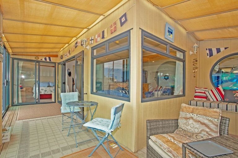 Photo of property in 231 Pukehina Parade, Pukehina, 3189