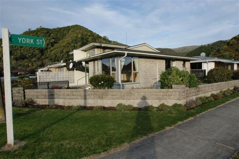 Photo of property in 20a Nelson Square, Picton, 7220
