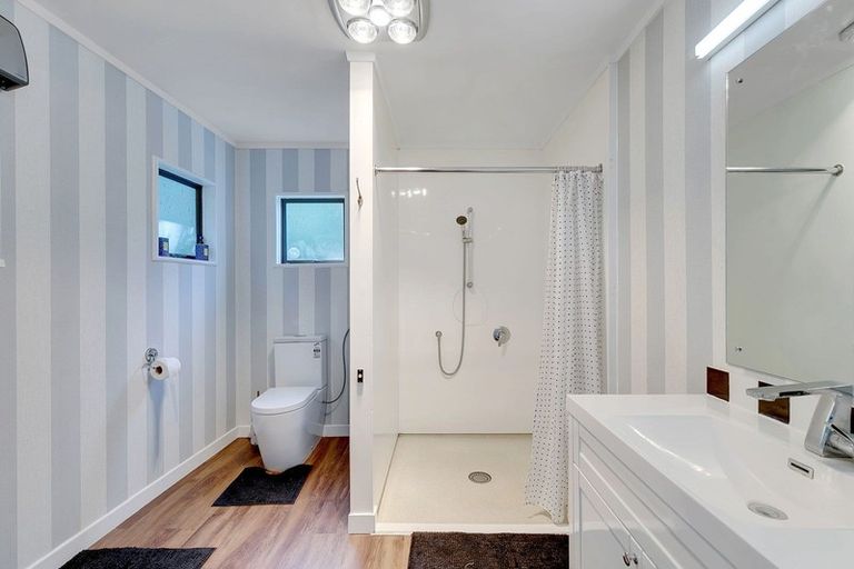 Photo of property in 84 Rawhiti Road, Pukerua Bay, 5026